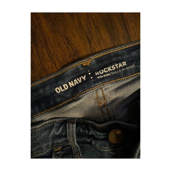 Old Navy Rockstar Skinny Jeans - Picture 4 of 5